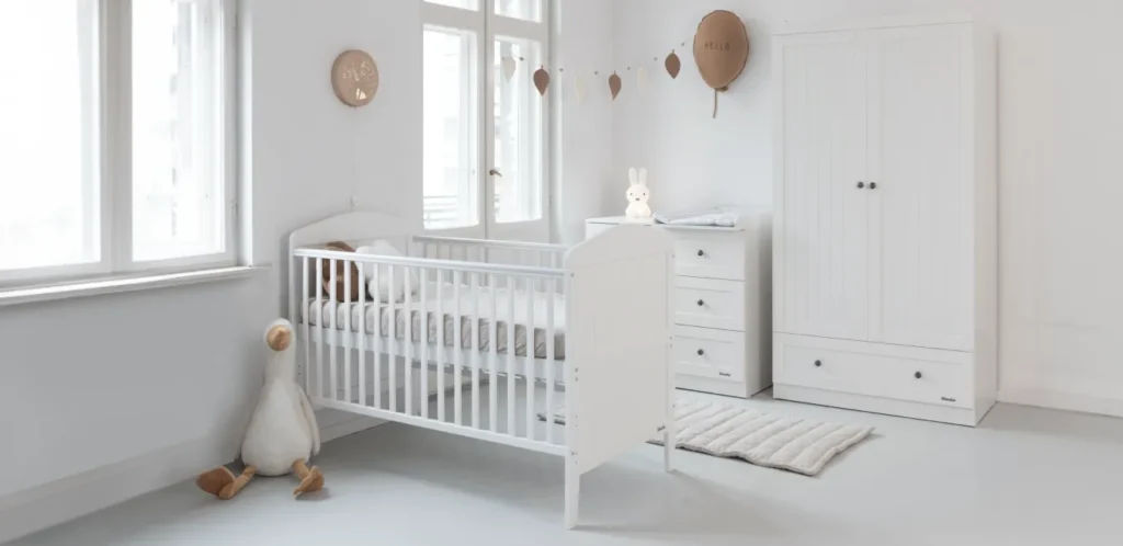 Hampton Cot Bed 140x70 Woodies Safe Dreams Manufacturer of certified baby beds and nursery furniture