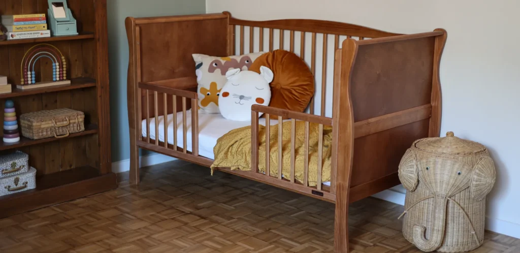 Noble Cot Bed Vintage 120x60 Woodies Safe Dreams Manufacturer of certified baby beds and nursery furniture